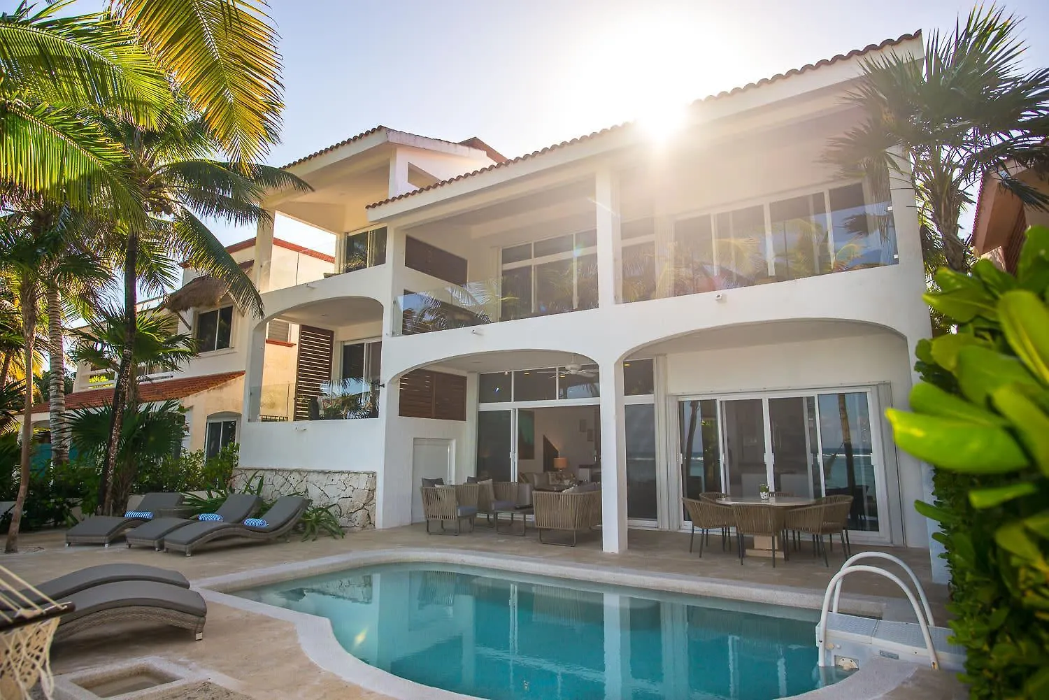 Villa Beachfront With Private Staff In Gated Community Akumal