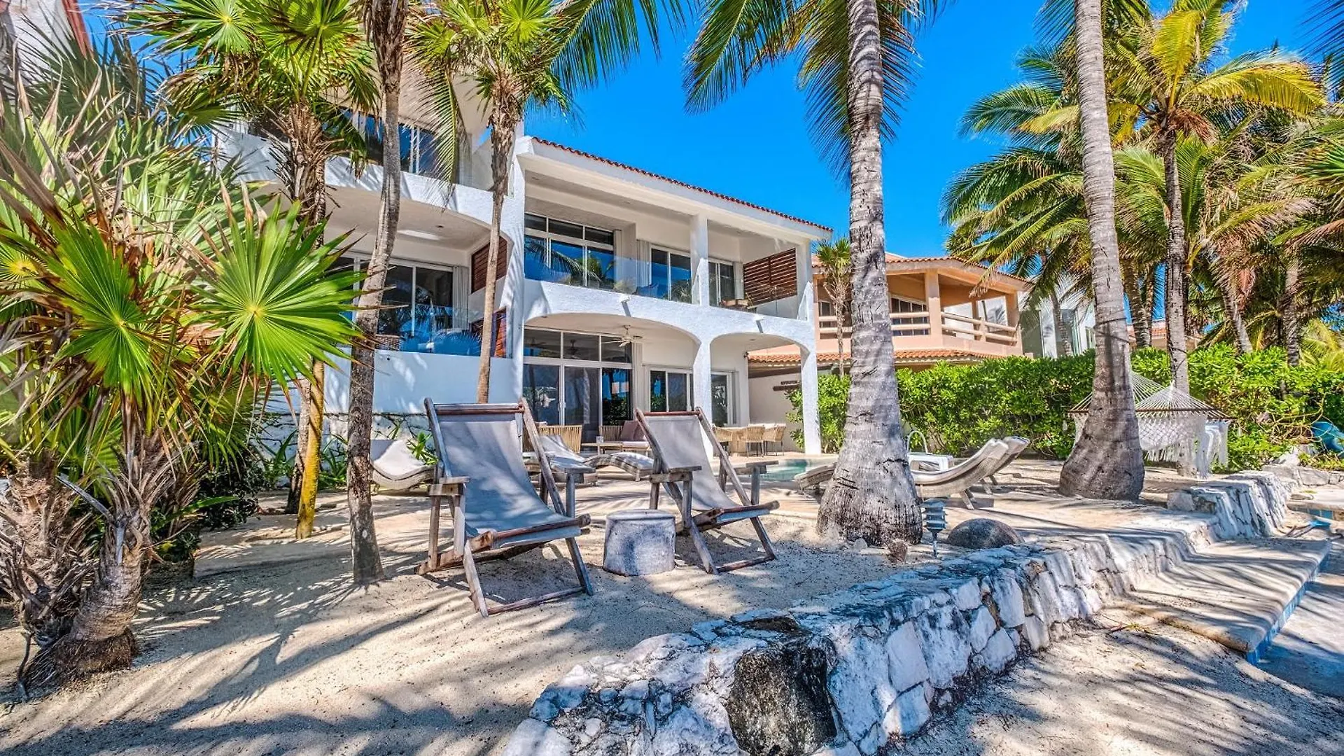 Beachfront With Private Staff In Gated Community Akumal Villa