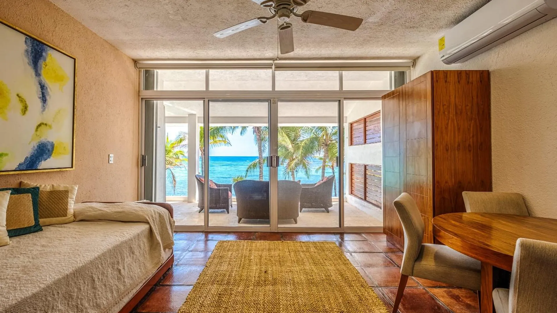 Villa Beachfront With Private Staff In Gated Community Akumal Mexico