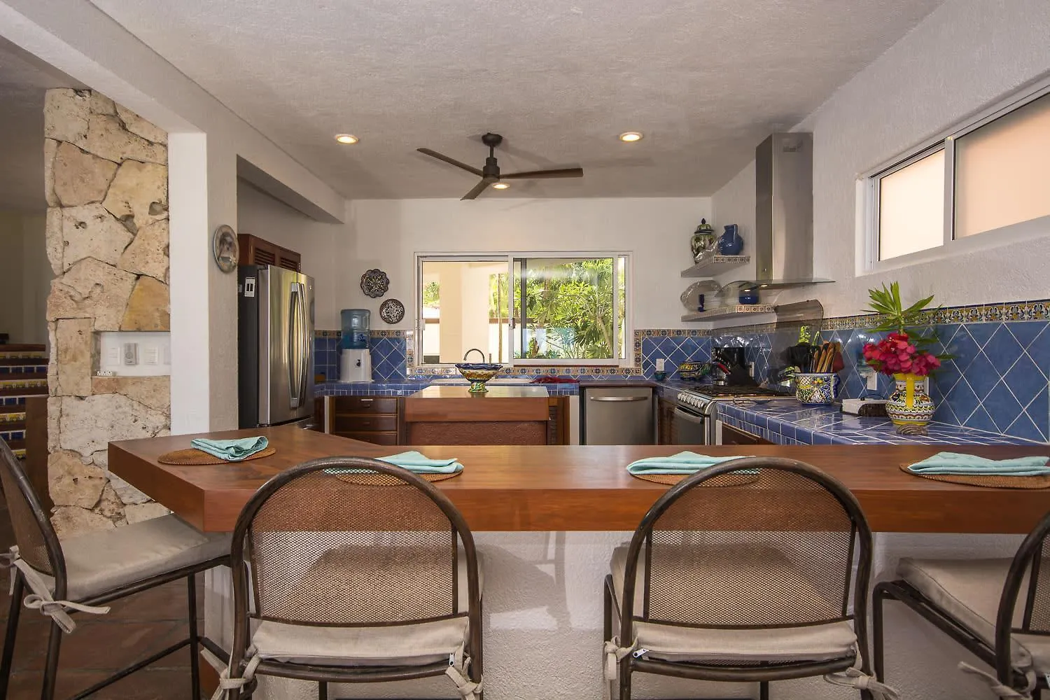 Villa Beachfront With Private Staff In Gated Community Akumal Mexico